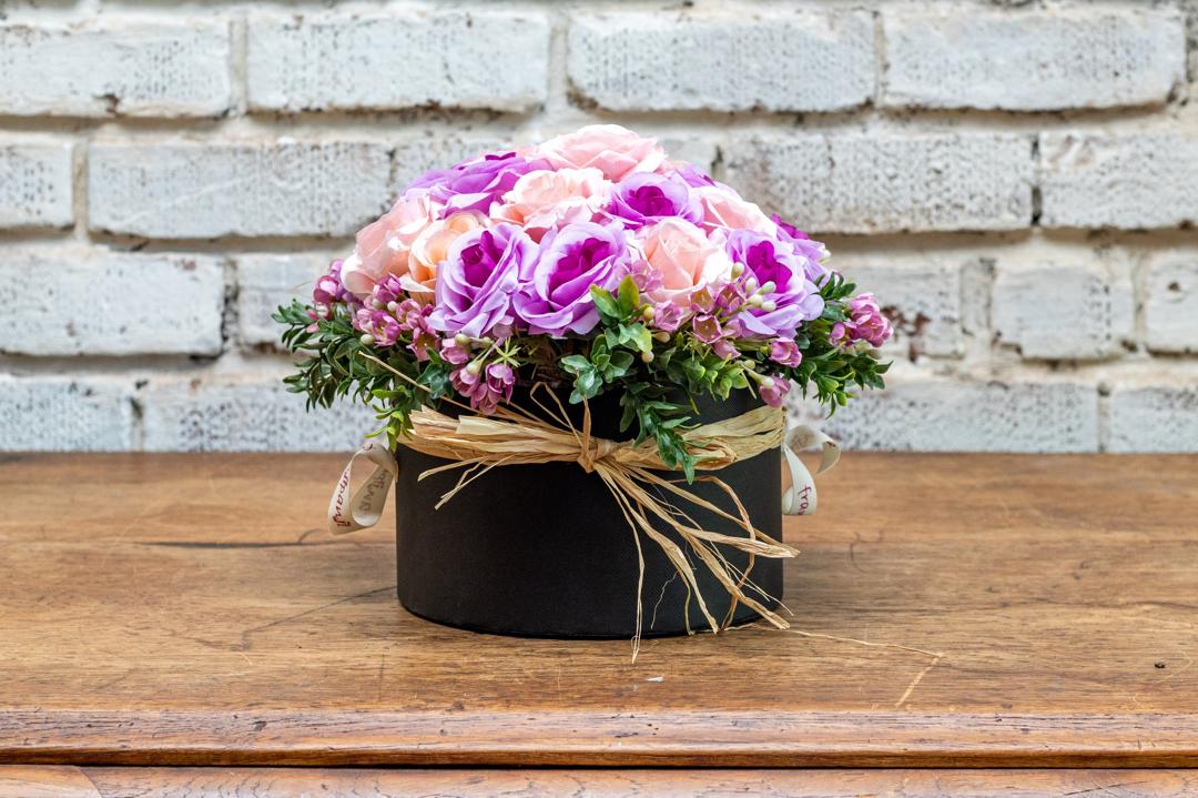 Pink rose artificial flower hat box