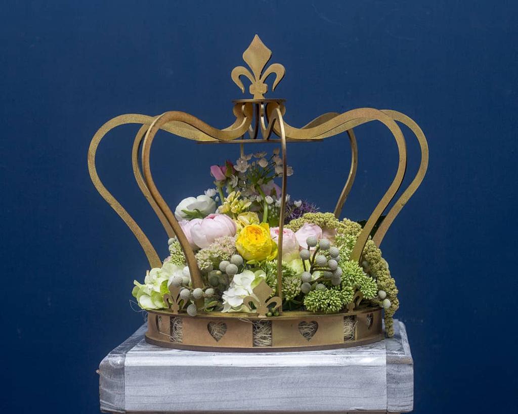 Crown-shaped corporate floral centrepiece